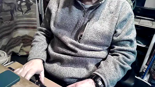 Snapshot of georgew62 chatting on February 12, 2026, 1:33 am georgew62 online show from February 12, 2026, 1:33 am