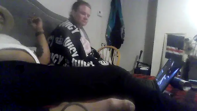 Sexdemonfrfr online show from April 2, 2026, 1:47 am