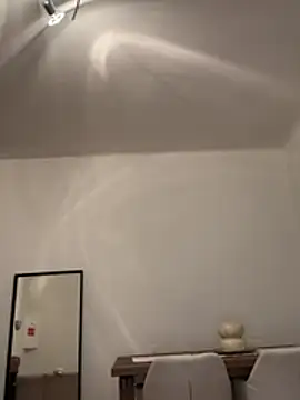 SophiiaStarr online show from February 11, 2026, 7:30 pm