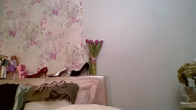 Tiluu1 online show from March 1, 2026, 7:27 pm