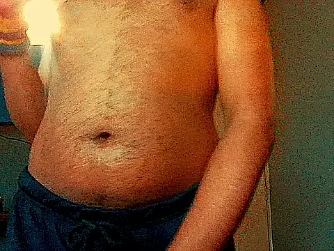 BornToSeduce online show from April 26, 2026, 10:46 am