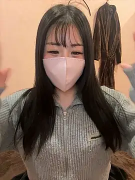 Ema-- online show from November 20, 2025, 10:04 am