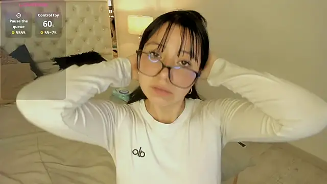 Snapshot of Zoe_Xra chatting on June 13, 2026, 9:24 pm Zoe Xra online show from June 13, 2026, 9:24 pm