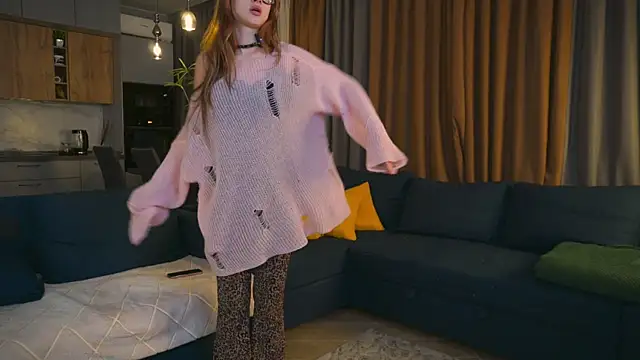  lollymolly  online show from September 19, 2025, 4:51 pm