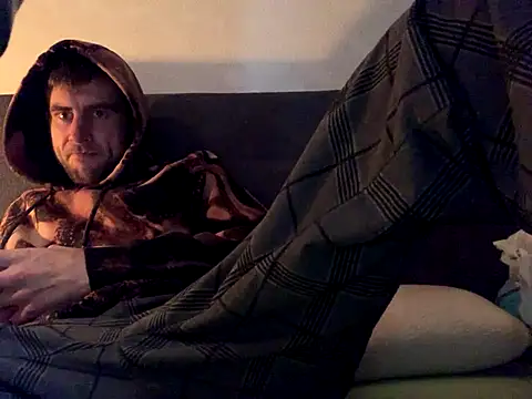 Snapshot of Marvinho9 chatting on October 14, 2025, 3:35 pm Marvinho9 online show from October 14, 2025, 3:35 pm