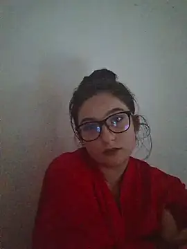 scarlettsofii19 online show from November 3, 2025, 1:45 pm