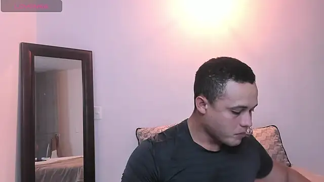 KingLevi01 online show from September 18, 2025, 10:34 pm