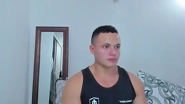 Snapshot of KingLevi01 chatting on May 21, 2026, 8:05 pm KingLevi01 online show from May 21, 2026, 8:05 pm