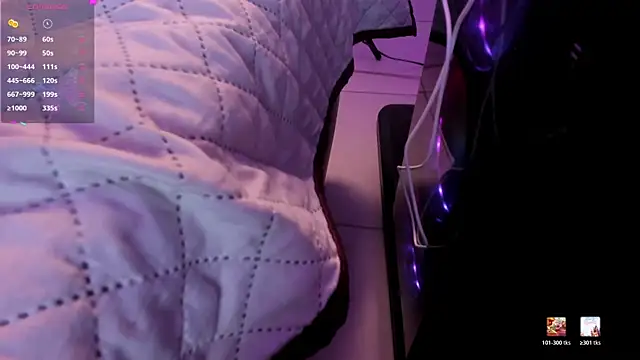 Ambeer fox  online show from April 4, 2026, 1:08 pm