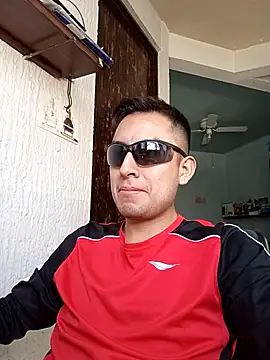 aczinovelez342 online show from October 25, 2025, 9:09 pm