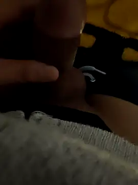 Snapshot of Joel-shine chatting on October 21, 2025, 4:35 am Joel-shine online show from October 21, 2025, 4:35 am