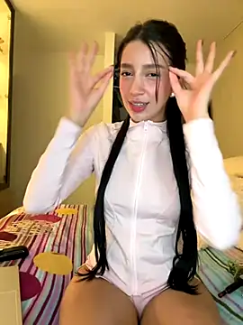 Snapshot of Min_junn chatting on September 24, 2025, 2:48 am Min junn online show from September 24, 2025, 2:48 am