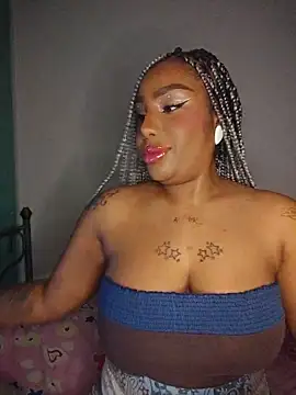 Snapshot of Queen_Amara chatting on June 3, 2026, 4:04 am Queen Amara online show from June 3, 2026, 4:04 am