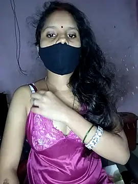 Komal-Rajput online show from November 20, 2025, 2:39 pm