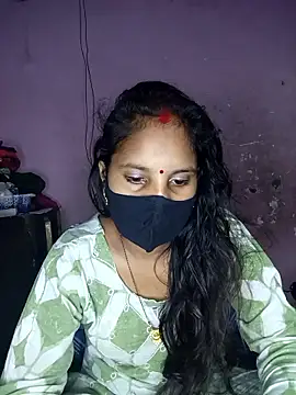 Komal-Rajput online show from December 3, 2025, 5:44 pm