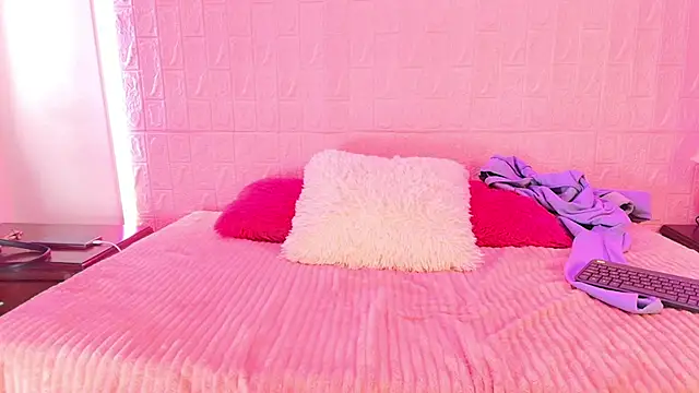 Baby kinky-- online show from September 29, 2025, 2:00 pm