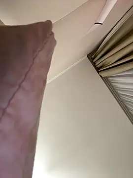 Bellatrisssaa online show from November 26, 2025, 2:40 pm