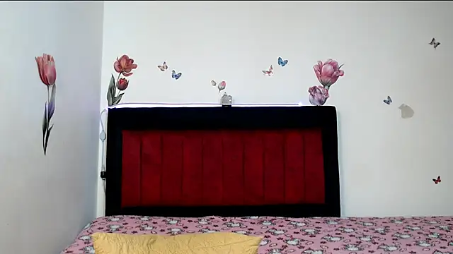 Valeryxs online show from April 10, 2026, 4:01 pm