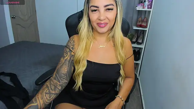 NicolPorto online show from September 22, 2025, 11:23 am