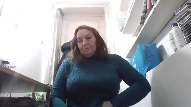 Snapshot of AnnaLive570 chatting on February 10, 2026, 5:11 am AnnaLive570 online show from February 10, 2026, 5:11 am