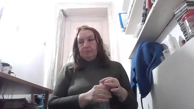 Snapshot of AnnaLive570 chatting on March 1, 2026, 6:37 am AnnaLive570 online show from March 1, 2026, 6:37 am