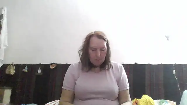 Snapshot of AnnaLive570 chatting on March 26, 2026, 12:39 am AnnaLive570 online show from March 26, 2026, 12:39 am