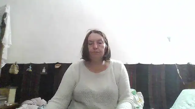 Snapshot of AnnaLive570 chatting on April 5, 2026, 6:16 pm AnnaLive570 online show from April 5, 2026, 6:16 pm