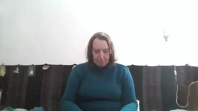 Snapshot of AnnaLive570 chatting on April 9, 2026, 1:05 pm AnnaLive570 online show from April 9, 2026, 1:05 pm