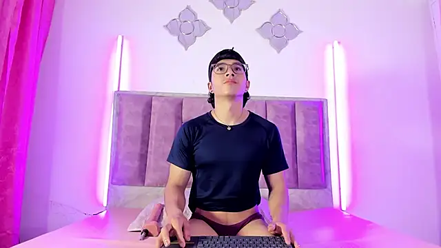 Snapshot of 0anonimo_bottom1 chatting on September 16, 2025, 6:42 pm 0anonimo bottom1 online show from September 16, 2025, 6:42 pm