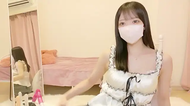 Snapshot of roachan_ chatting on February 7, 2026, 3:16 pm roachan online show from February 7, 2026, 3:16 pm