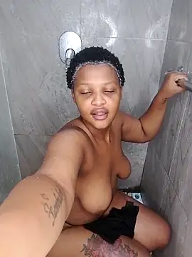 HotAssQueen online show from October 21, 2025, 11:11 am