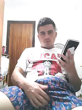 Snapshot of Andr3s69xxx chatting on September 22, 2025, 7:05 pm Andr3s69xxx online show from September 22, 2025, 7:05 pm