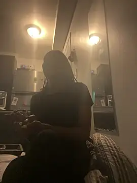 Snapshot of littyleesh1 chatting on April 5, 2026, 11:13 pm littyleesh1 online show from April 5, 2026, 11:13 pm