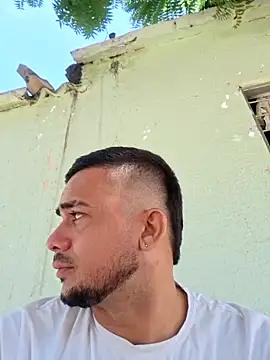 yeffito1 online show from September 23, 2025, 1:58 pm