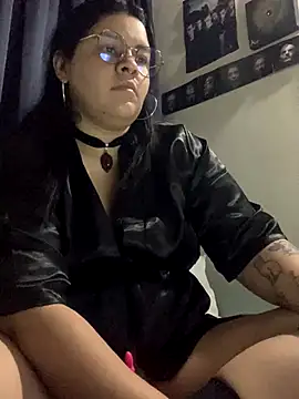 Snapshot of SweetKimi_ chatting on November 2, 2025, 11:18 pm SweetKimi online show from November 2, 2025, 11:18 pm