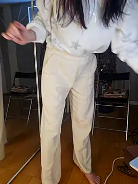 Snapshot of Blossom94 chatting on March 1, 2026, 8:55 pm Blossom94 online show from March 1, 2026, 8:55 pm