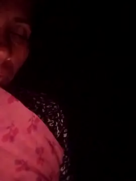 KIRTI12 HOT online show from May 18, 2026, 5:52 pm