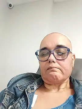 Snapshot of Yarry40 chatting on January 12, 2026, 5:40 pm Yarry40 online show from January 12, 2026, 5:40 pm