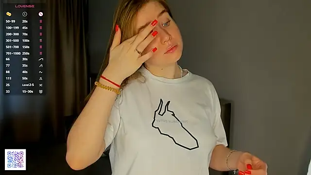 AlinaSollman online show from October 2, 2025, 4:08 am