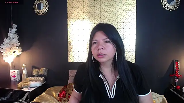 kinky momm online show from March 20, 2026, 2:44 pm