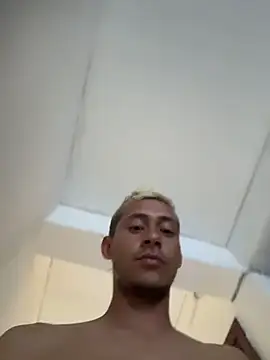 Boy hot- online show from April 4, 2026, 7:33 pm