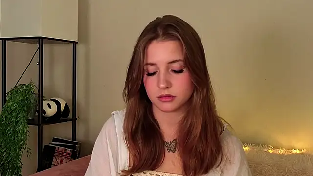 Snapshot of LoveSeekins chatting on December 13, 2025, 7:53 pm LoveSeekins online show from December 13, 2025, 7:53 pm