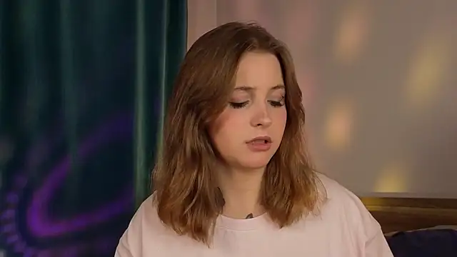 Snapshot of LoveSeekins chatting on February 3, 2026, 7:08 pm LoveSeekins online show from February 3, 2026, 7:08 pm