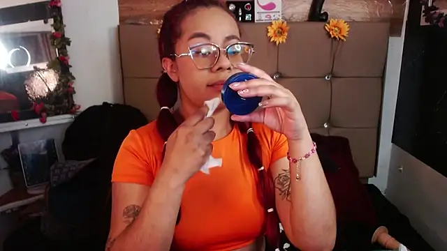 MIA  SPENCER online show from January 15, 2026, 7:06 pm