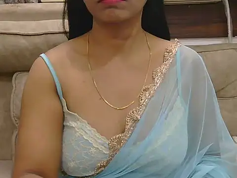 MISS SOMIYA online show from November 17, 2025, 6:14 pm