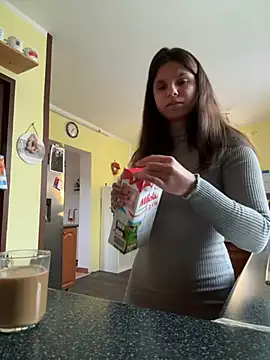 Brutecia2002 online show from April 1, 2026, 5:08 am