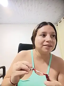 Snapshot of Shell_Latina chatting on May 2, 2026, 3:55 am Shell Latina online show from May 2, 2026, 3:55 am