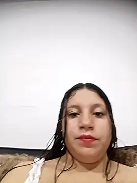 Snapshot of Shell_Latina chatting on May 4, 2026, 4:19 am Shell Latina online show from May 4, 2026, 4:19 am