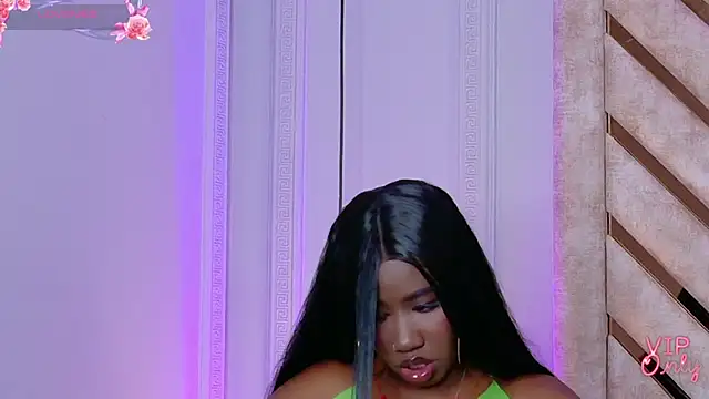 Snapshot of Rossie-Cameron chatting on February 19, 2026, 2:35 pm Rossie-Cameron online show from February 19, 2026, 2:35 pm