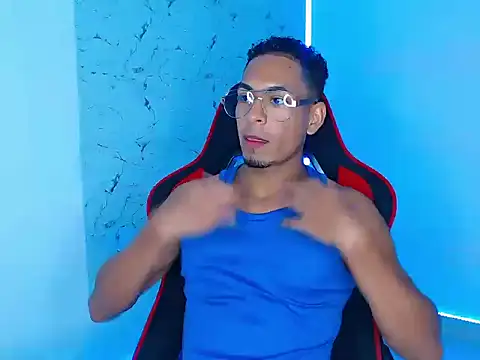 lorian vikel online show from September 10, 2025, 10:10 pm